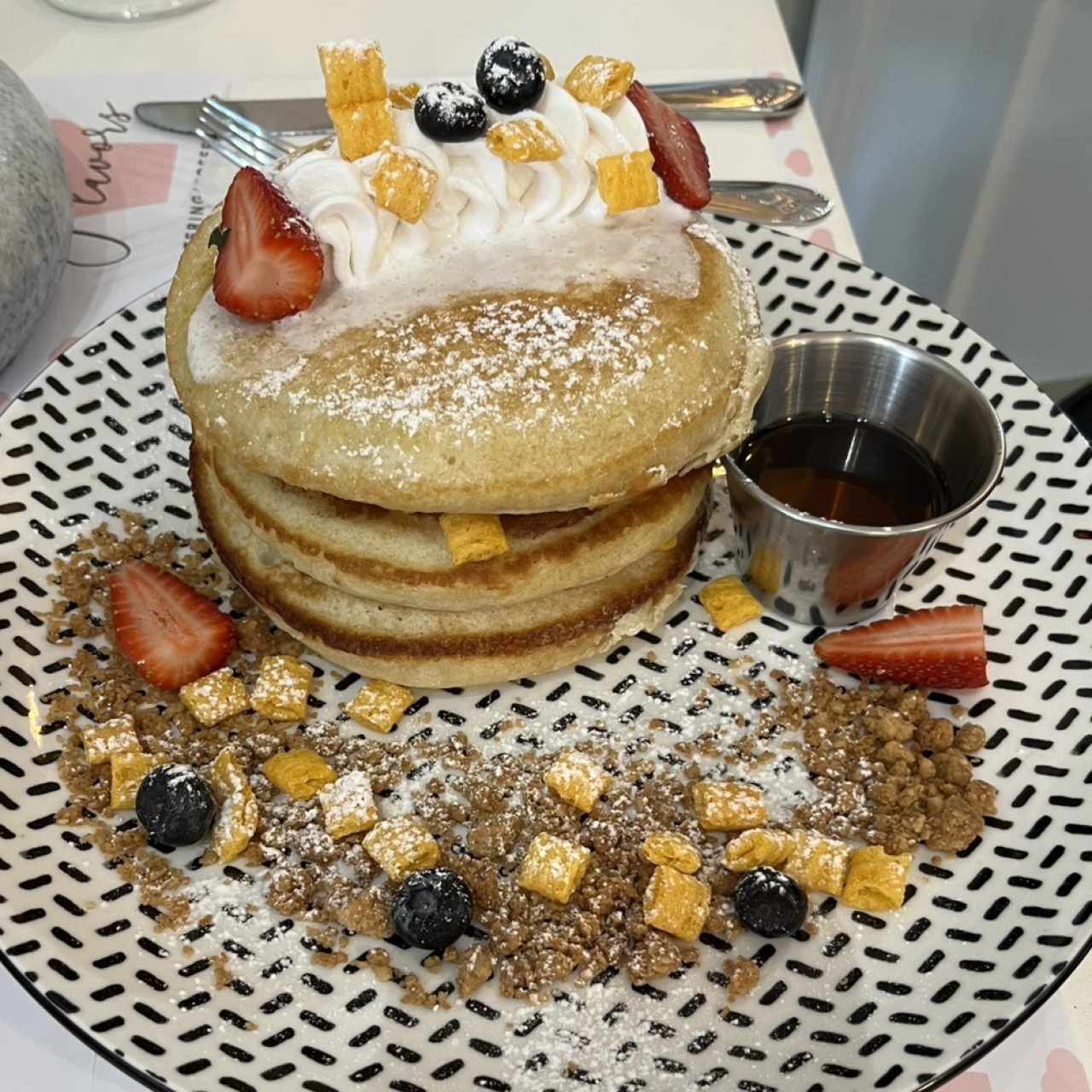 BREAKFAST CLUB - Golden Crunch Pancakes