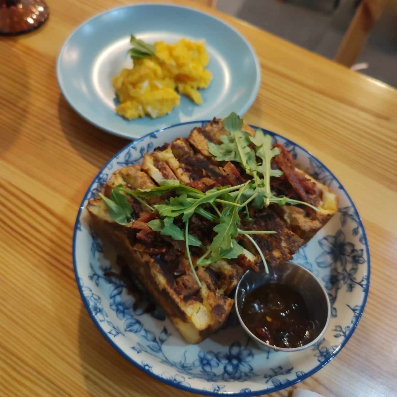 SANDWICHES & BURGERS - El Conde Montecristo