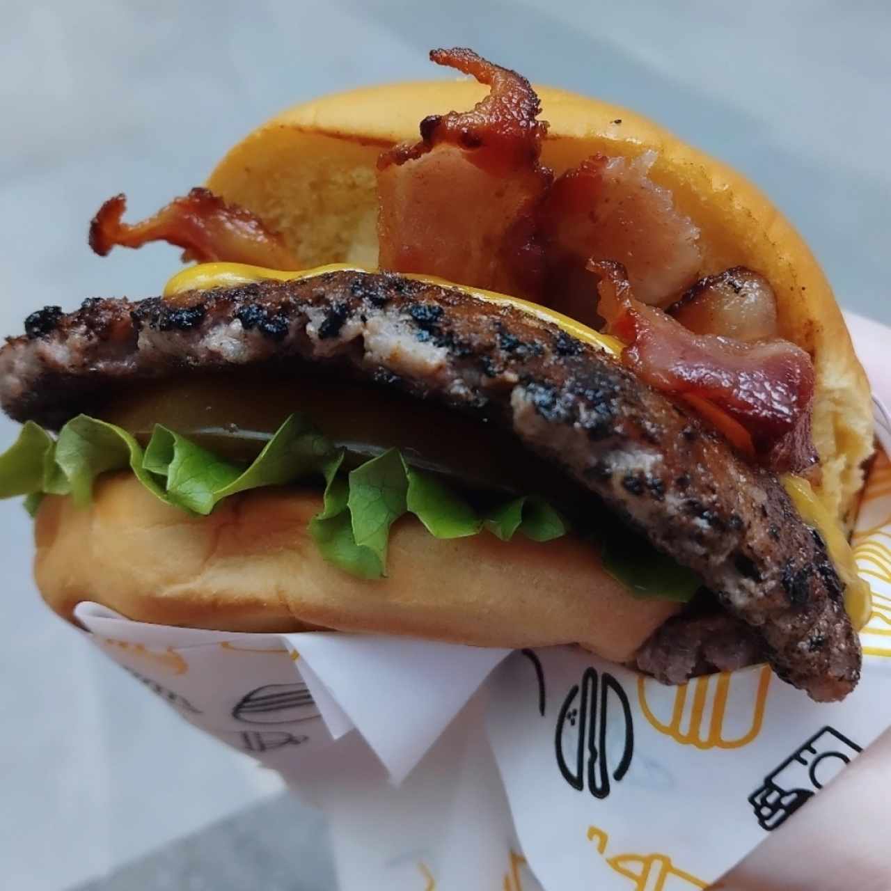 Smokey bacon burger 