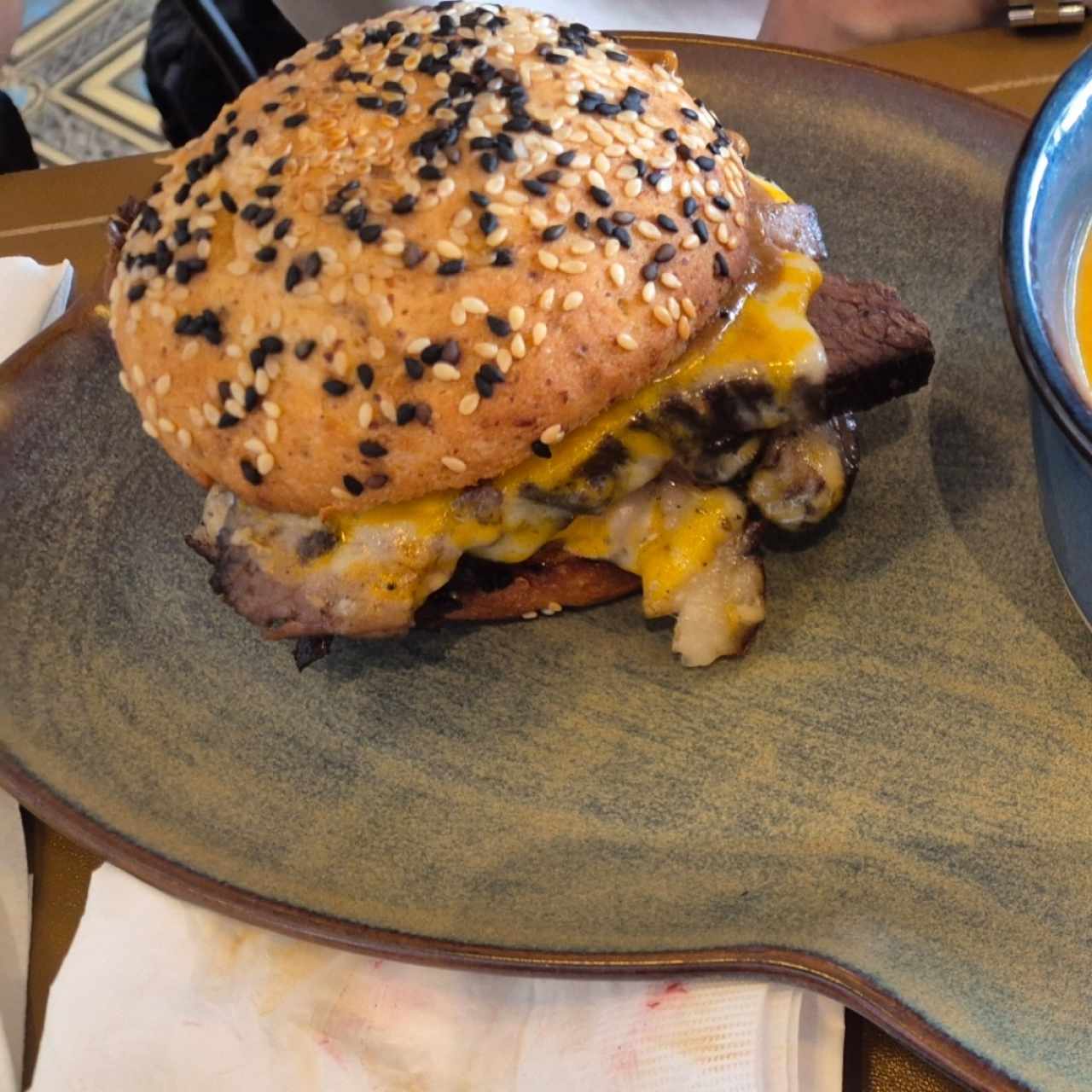 Emparedado Con Doble Brisket