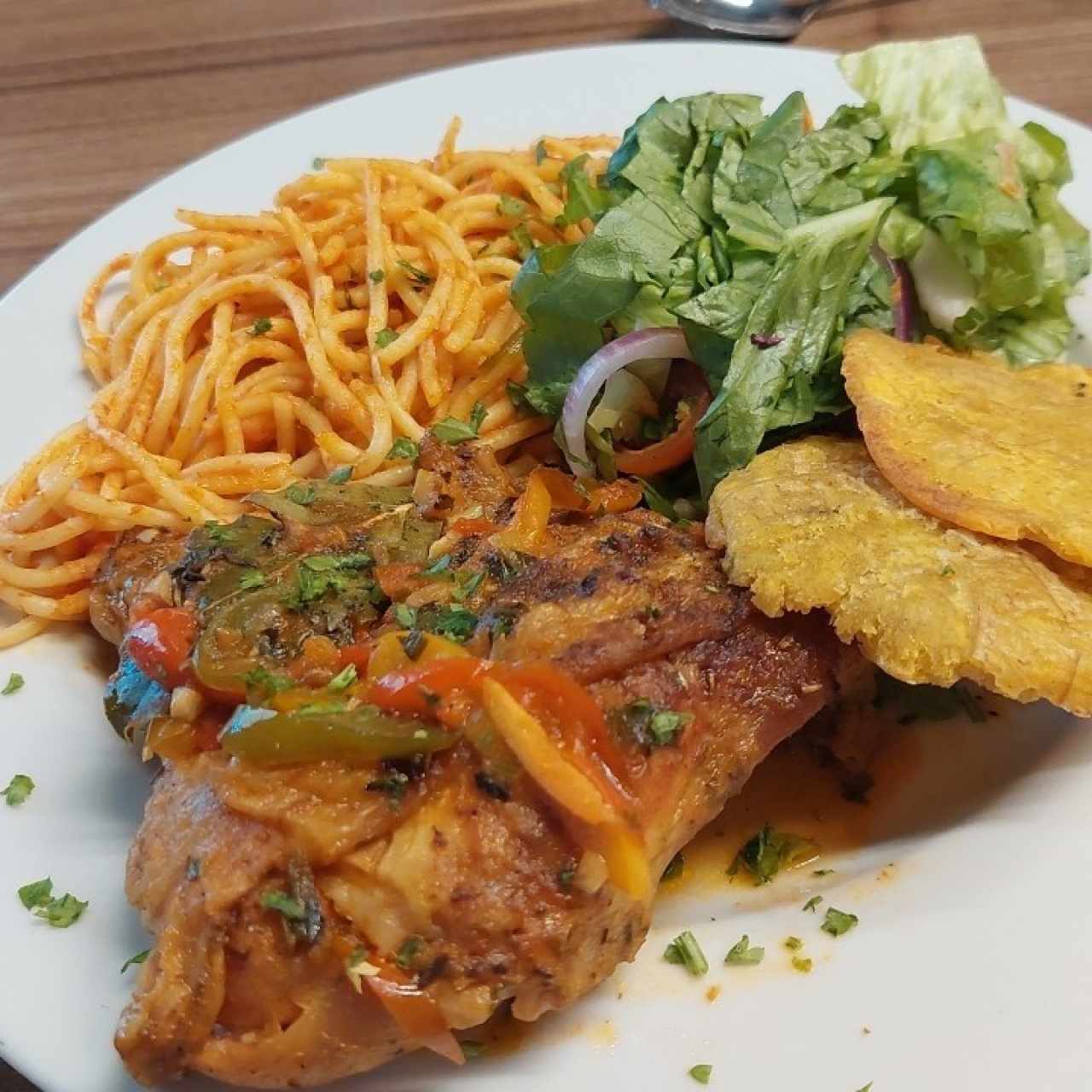 pollo guisado