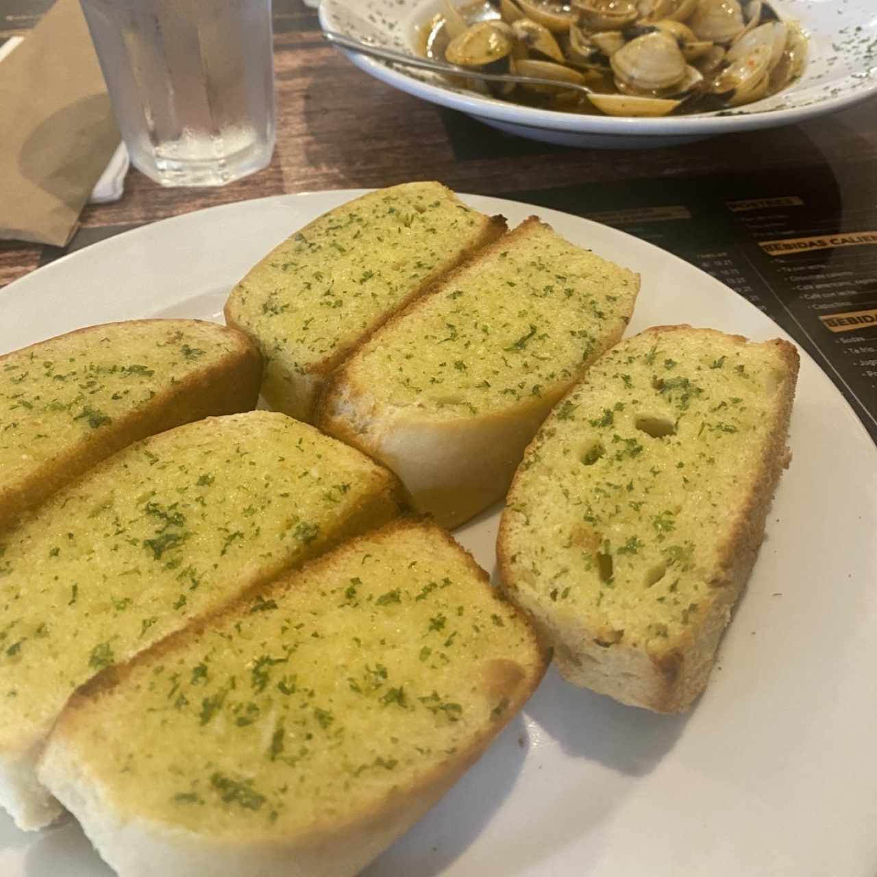Panes - Pan con ajo
