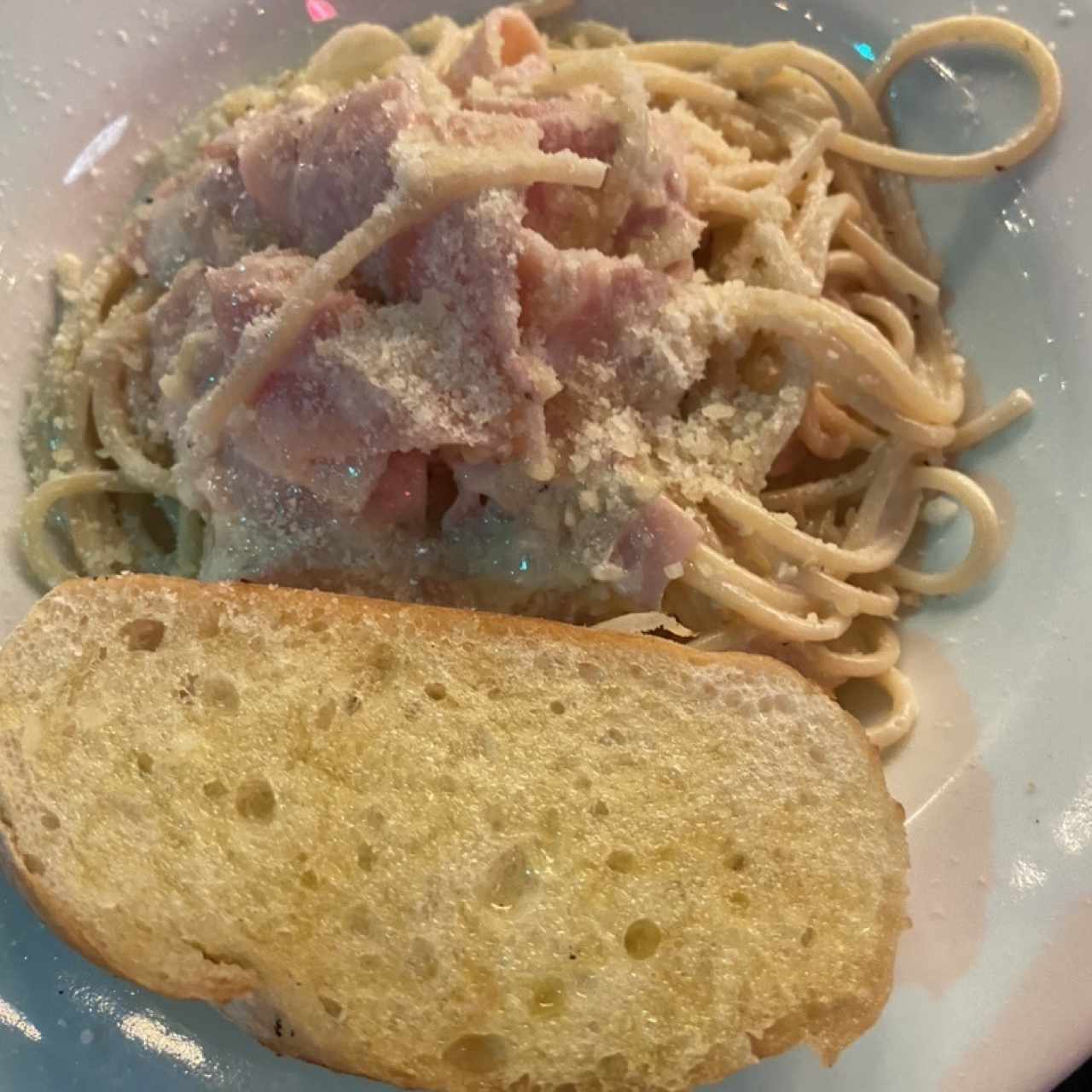 Pasta en salsa blanca