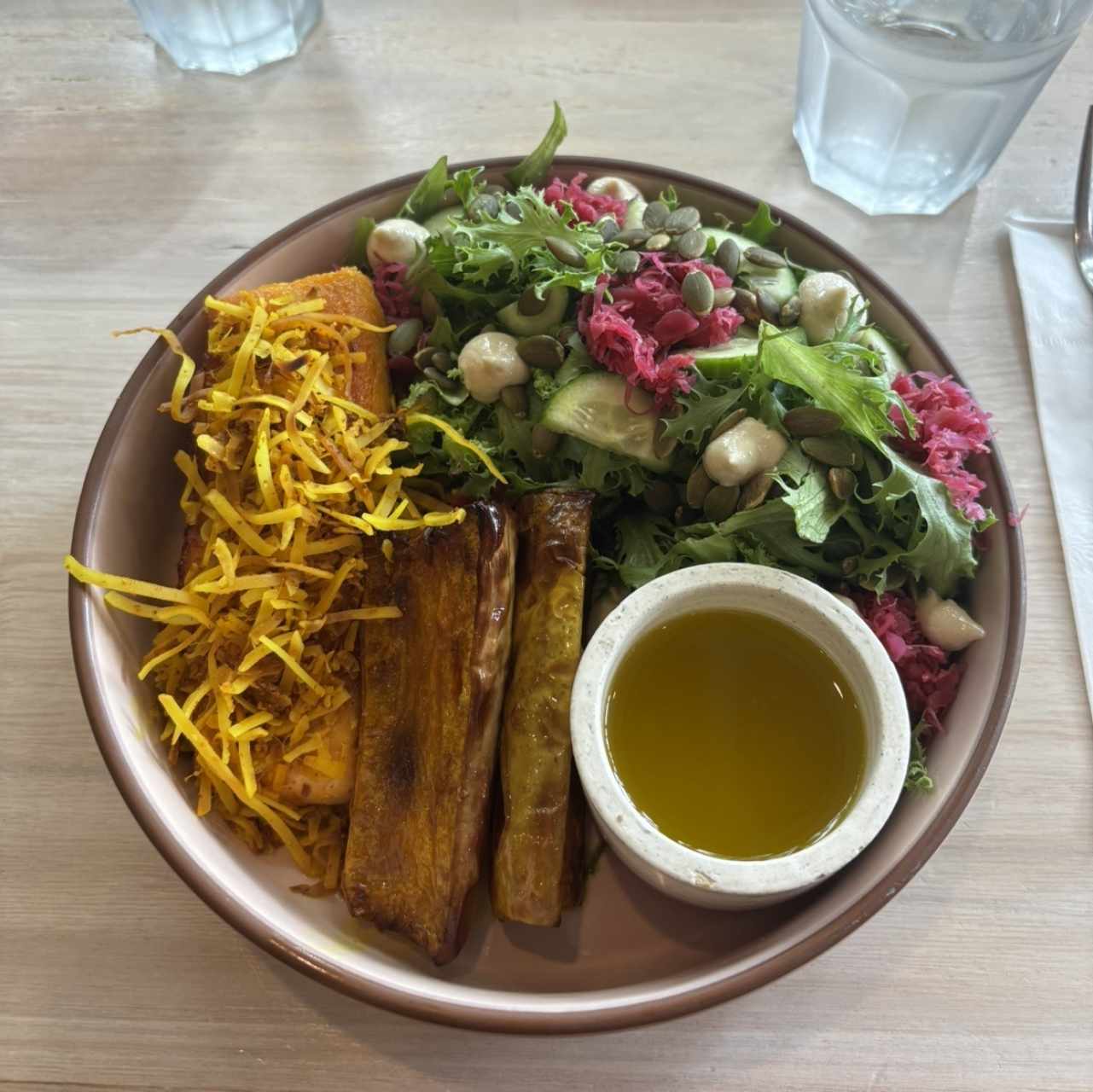 Crunchy Salmon Bowl 
