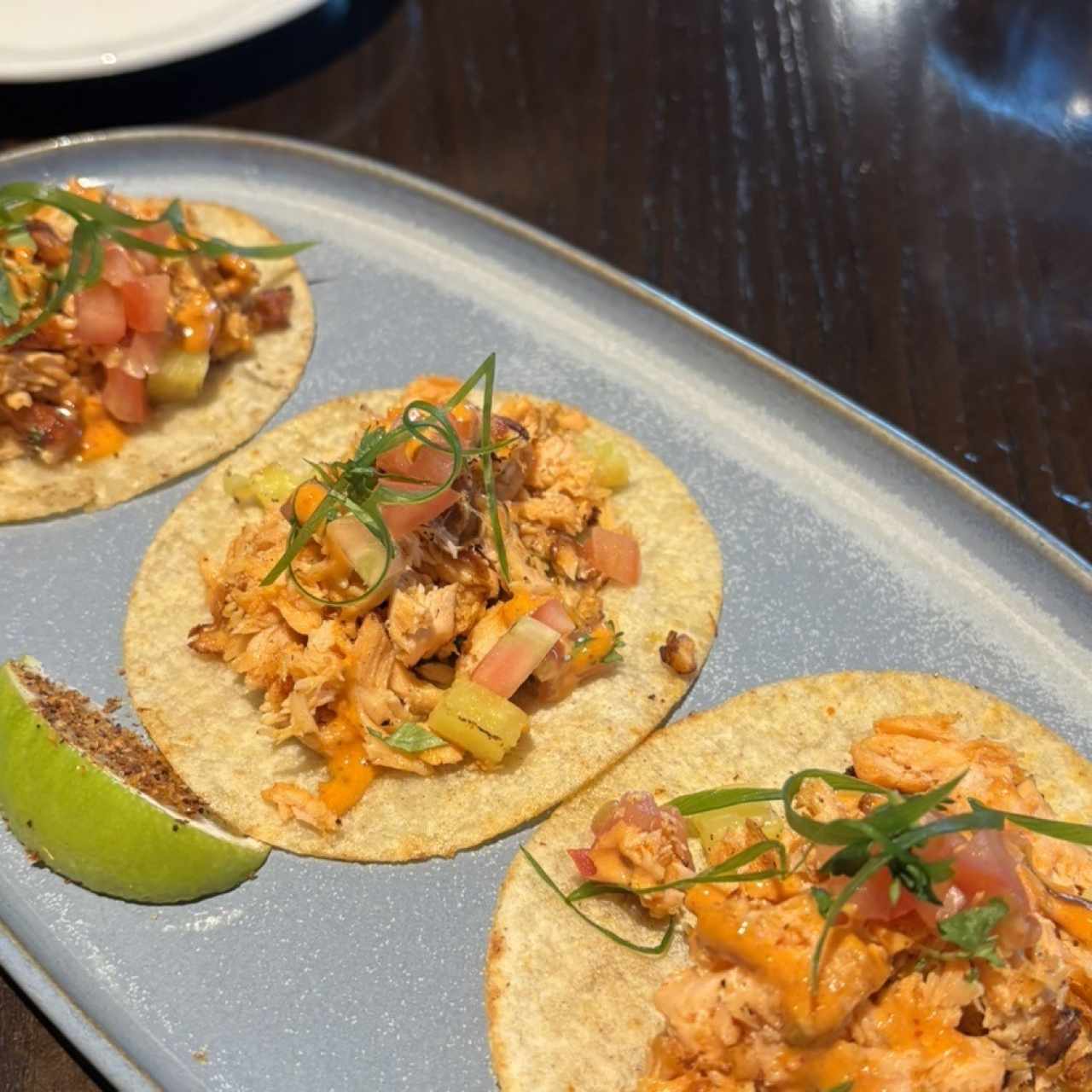 Tacos de salmon al pastor