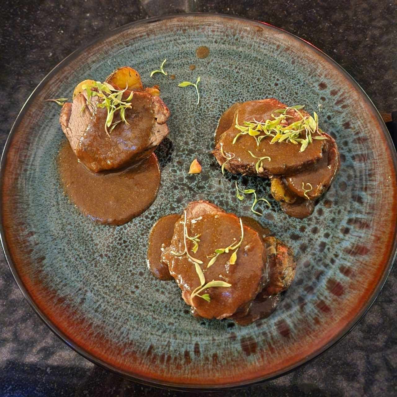 Centro de lomo en salsa de setas shiitake