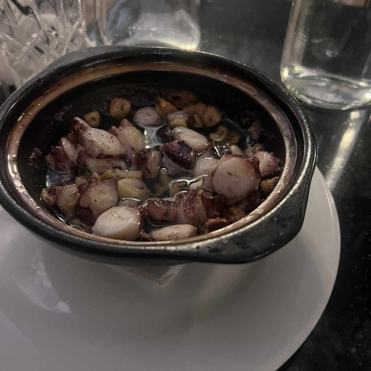 pulpo al ajillo