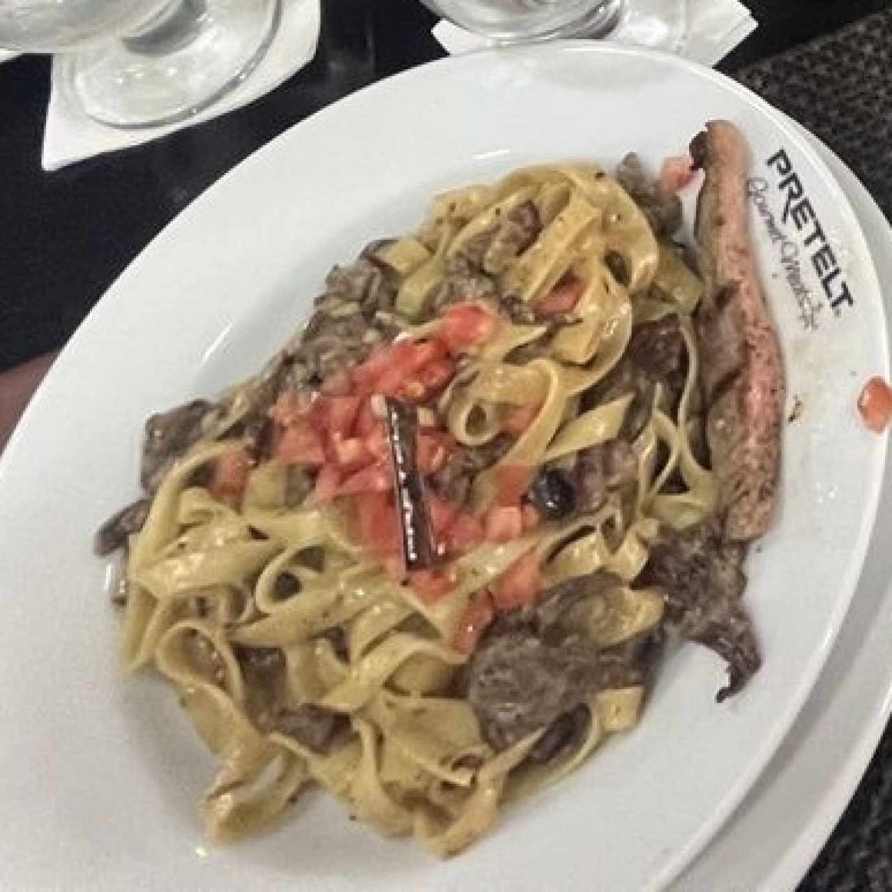 PASTAS - STEAK FETUCCINI