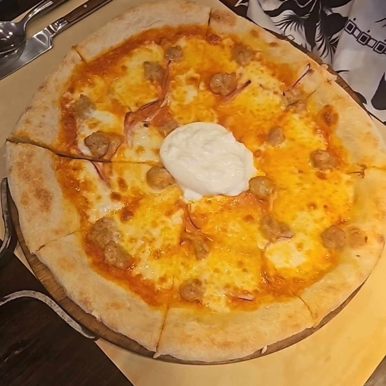 Burrata e salsiccia