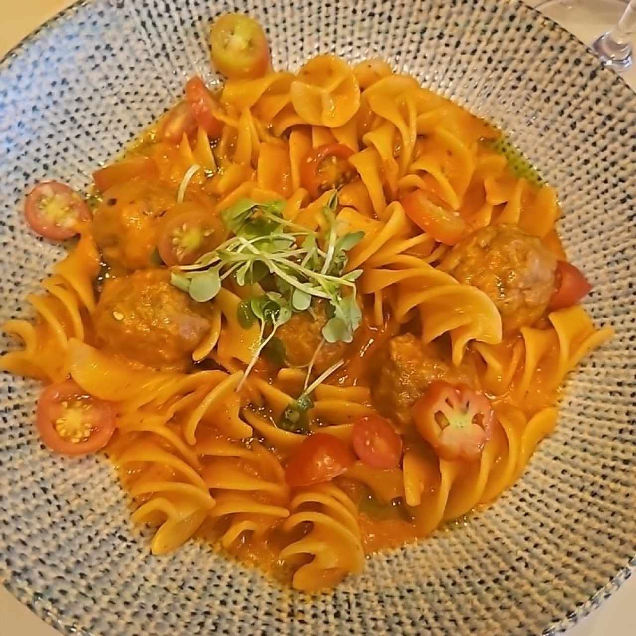 Polpette di agnello in salsa rosé ai 4 formaggi