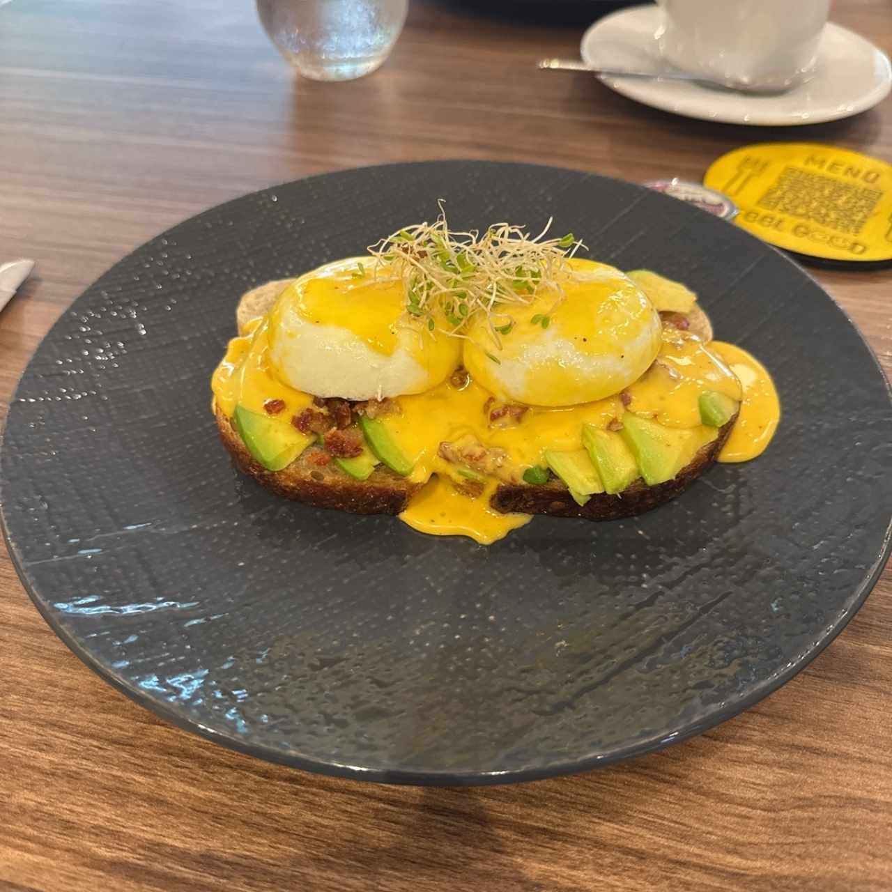 Breakfast - Benedict Avo Toast