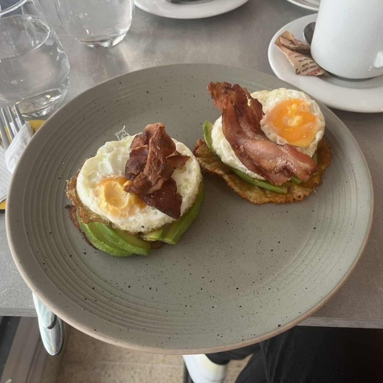 Keto avo toast