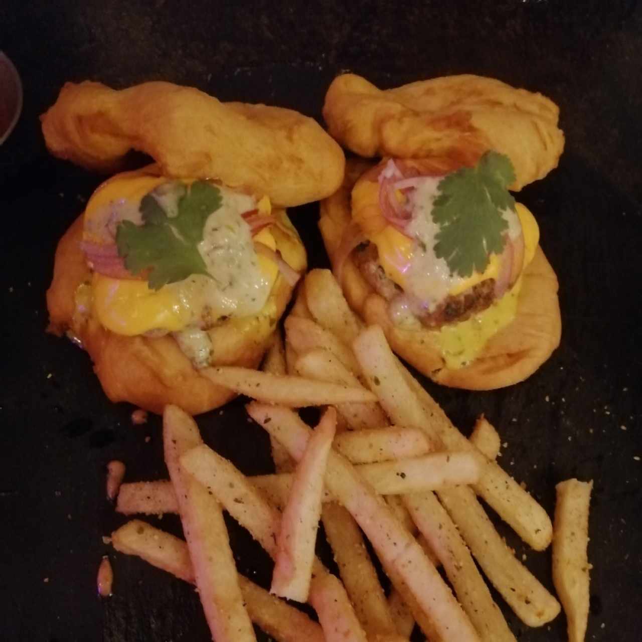 Hamburguesa de Hojaldre con Puerco 