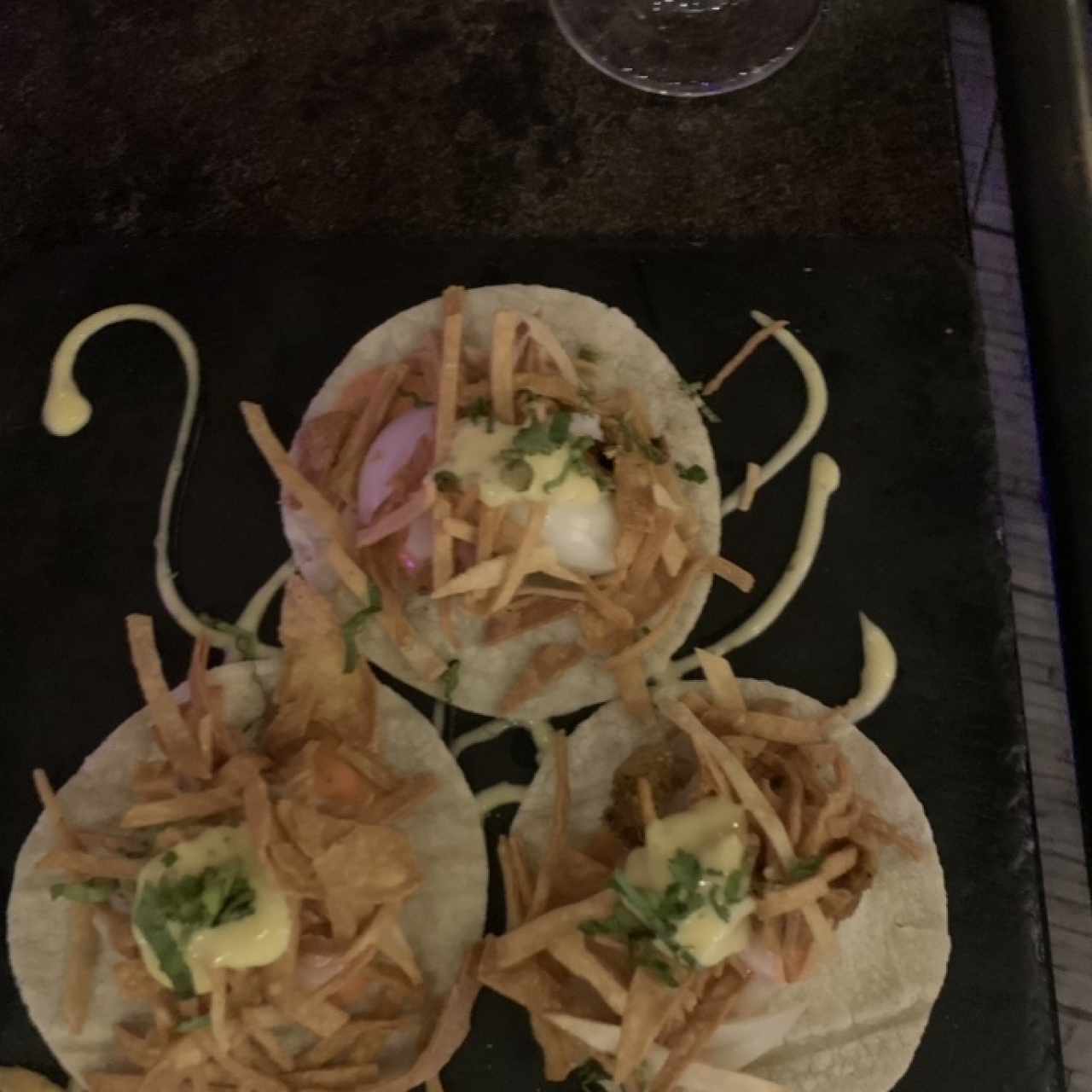 Tacos de Pescado con picante de Ciruela traqueadora (3 unid)