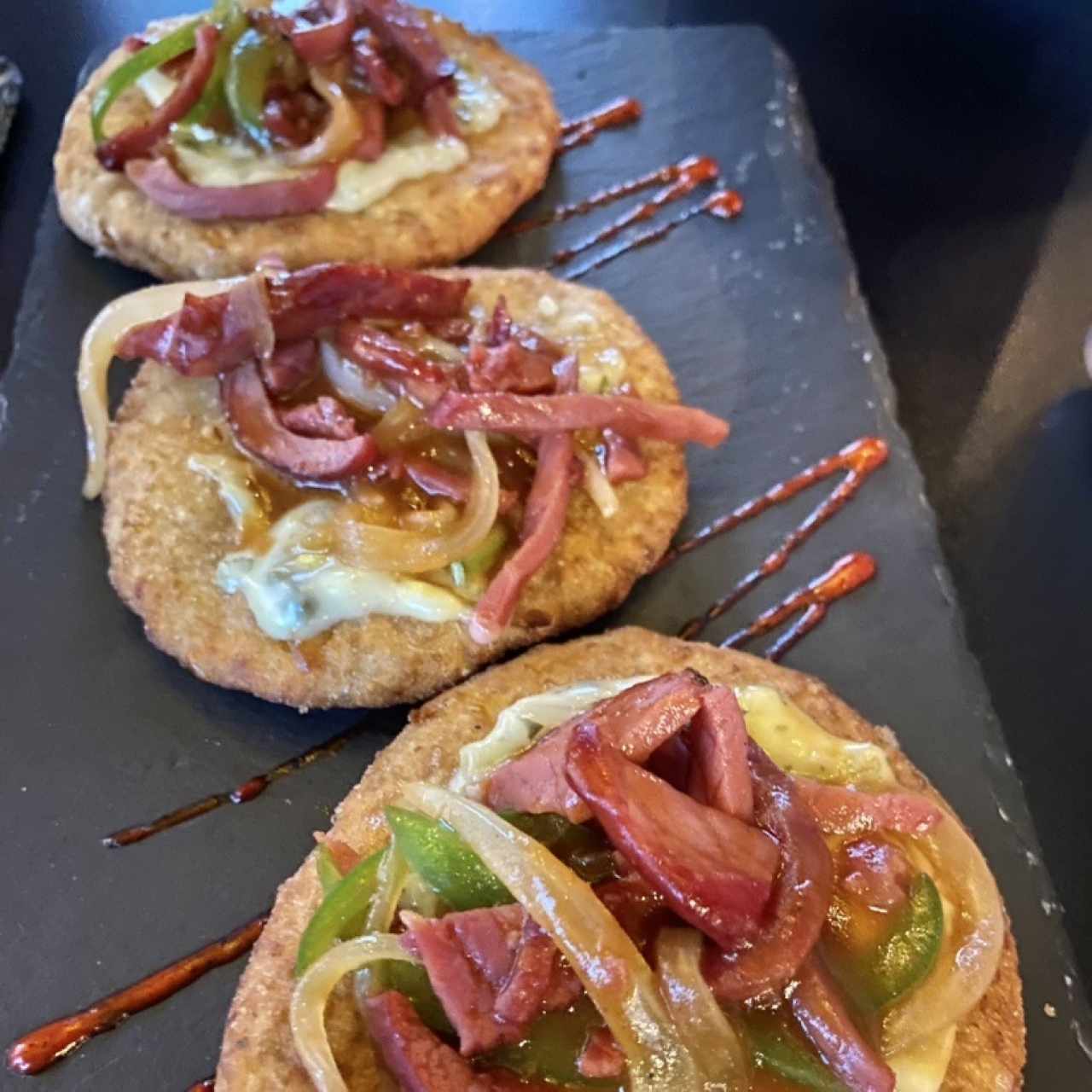 Torrjitas de maíz con tasajo