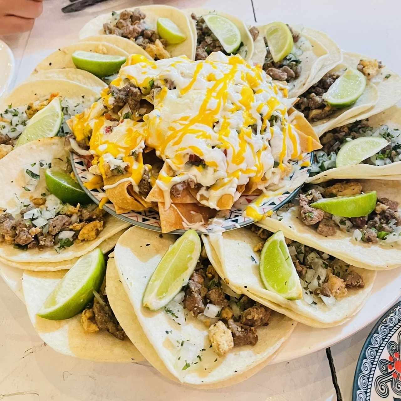 Bandeja de 12 tacos surtidos