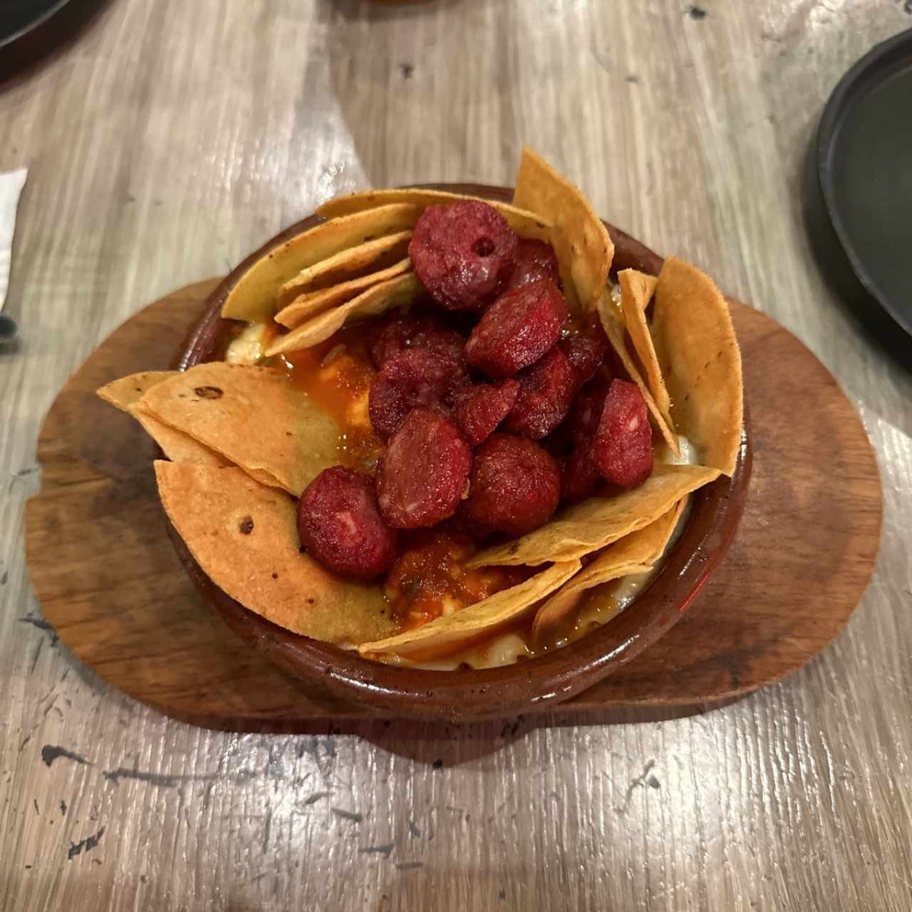 Queso Fundido y Chorizo Tableño