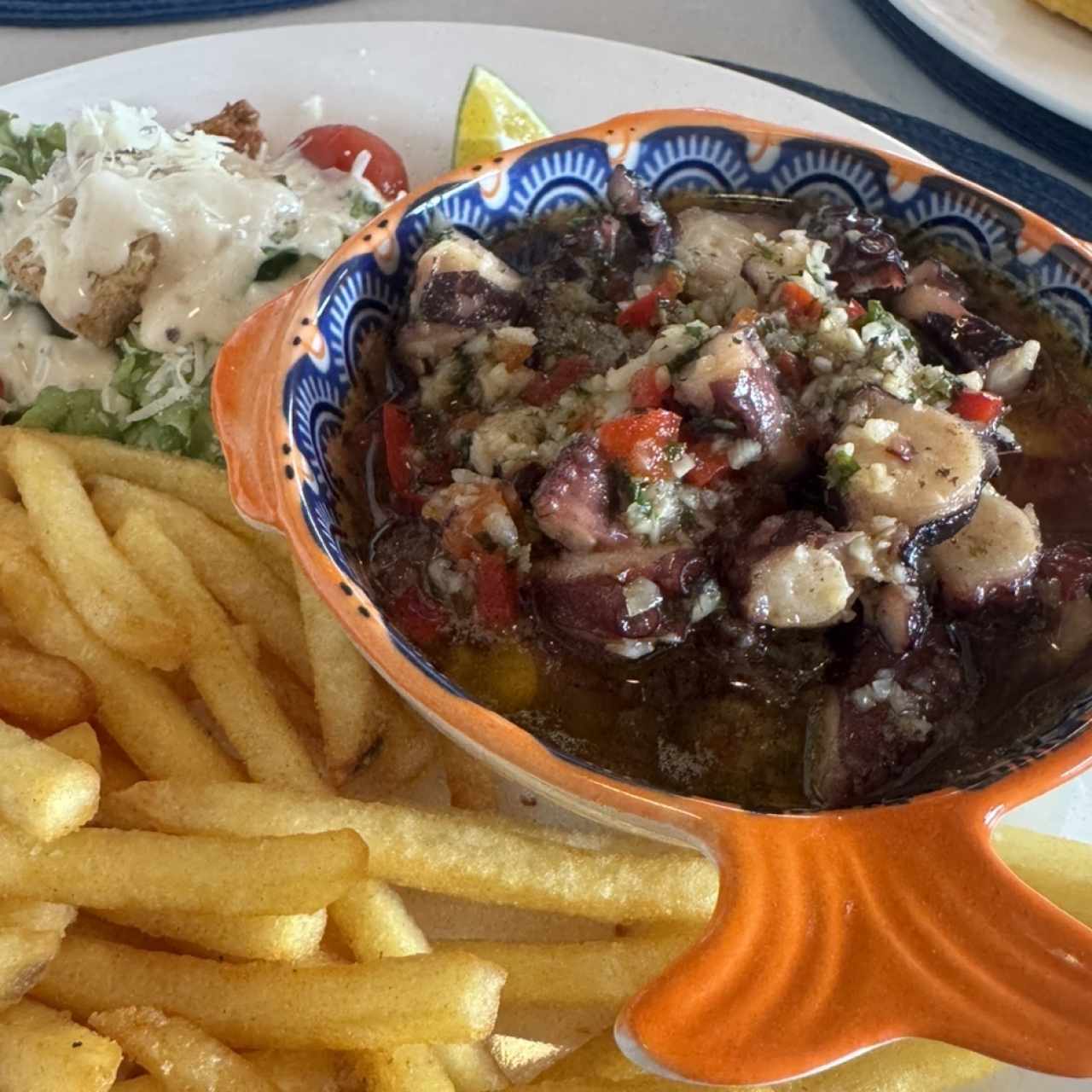 Pulpo al Ajillo
