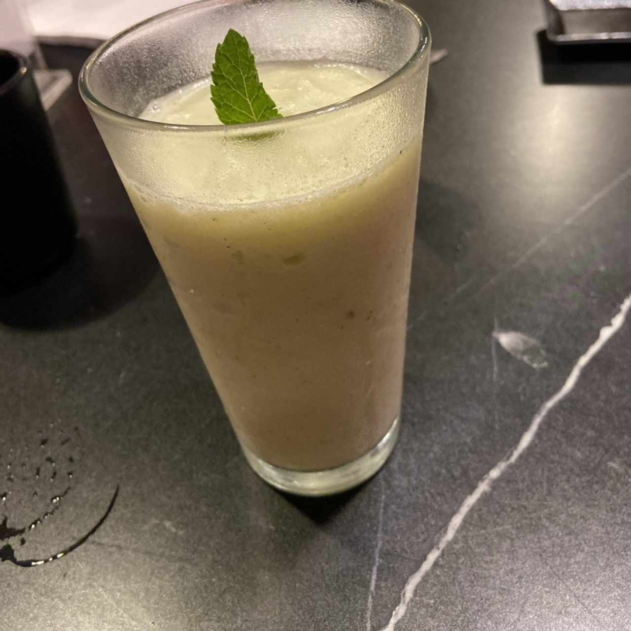 Limonada con hierbabuena