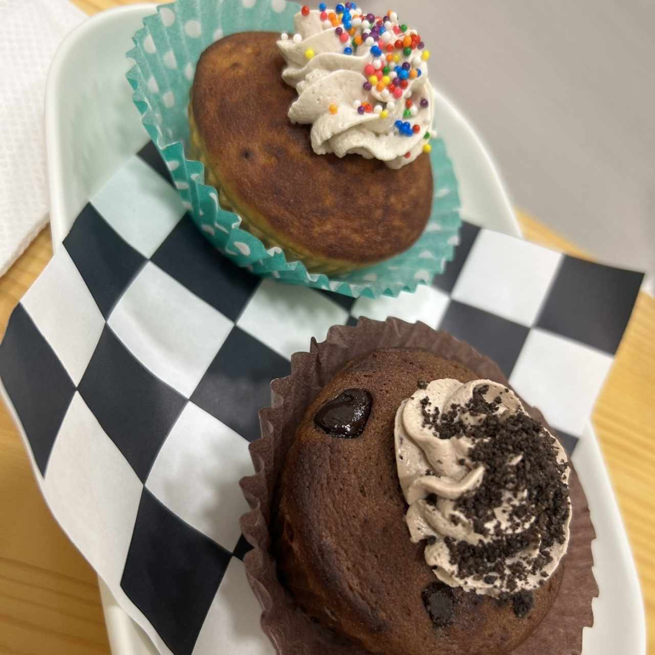 2 Unidades de deliciosos muffins recién horneados