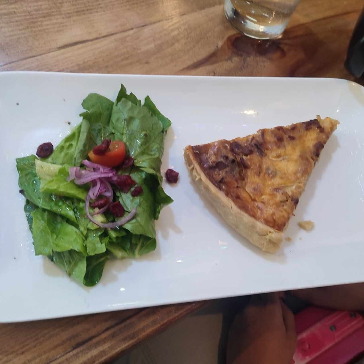 Desayuno - Quiche Con Ensalada
