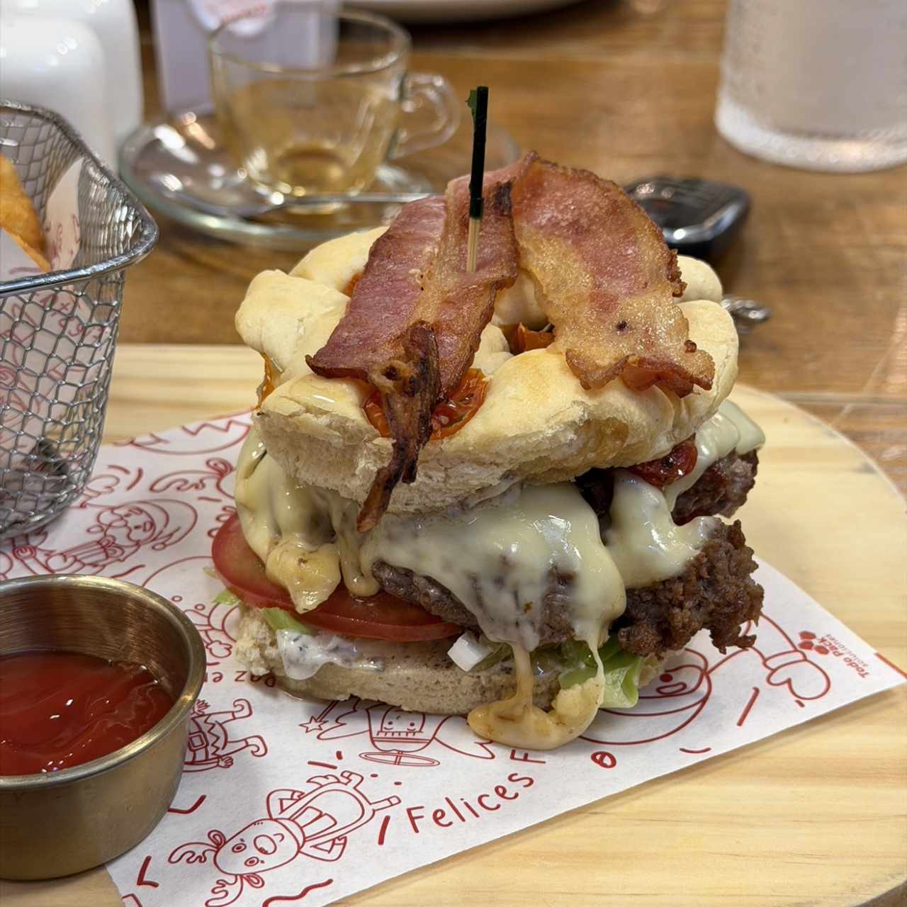Platos Fuertes - Atypico Burger