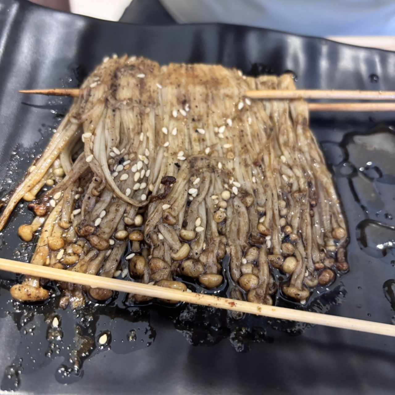Barbacoa - Hongos Enoki