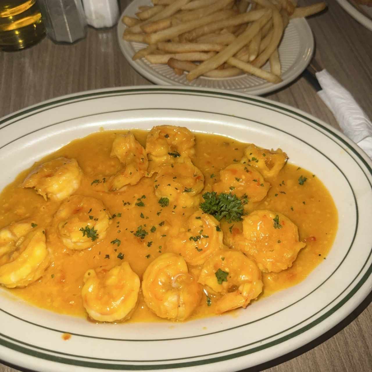 Camarones al ajillo 