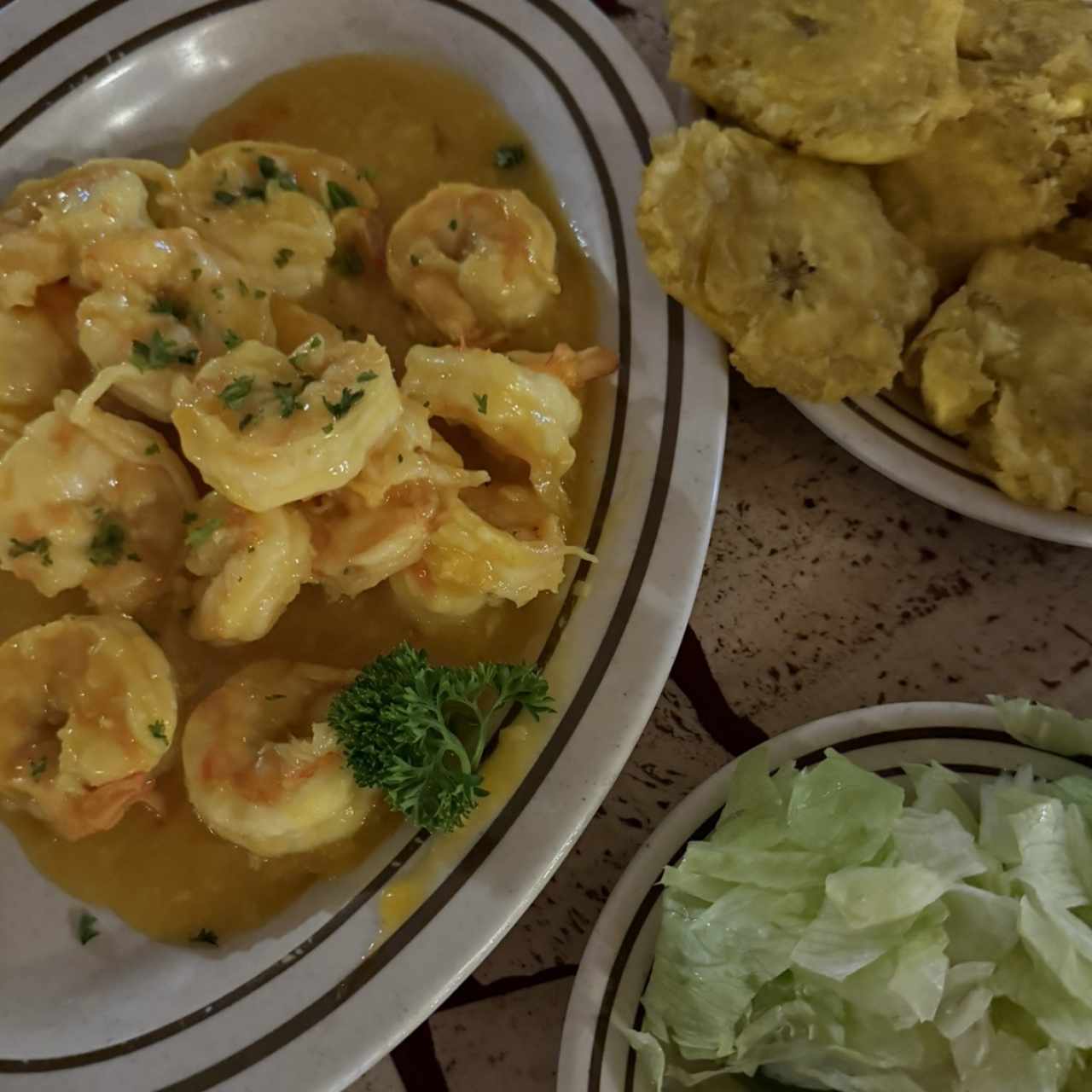 Camarones al ajillo o apanados