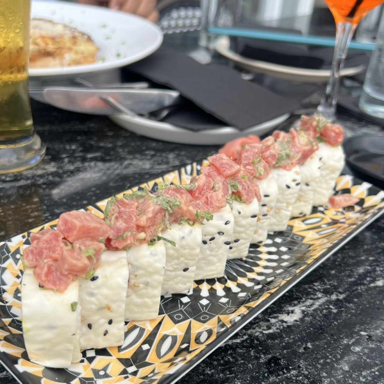 SUSHI - SPICY TUNA ROLL