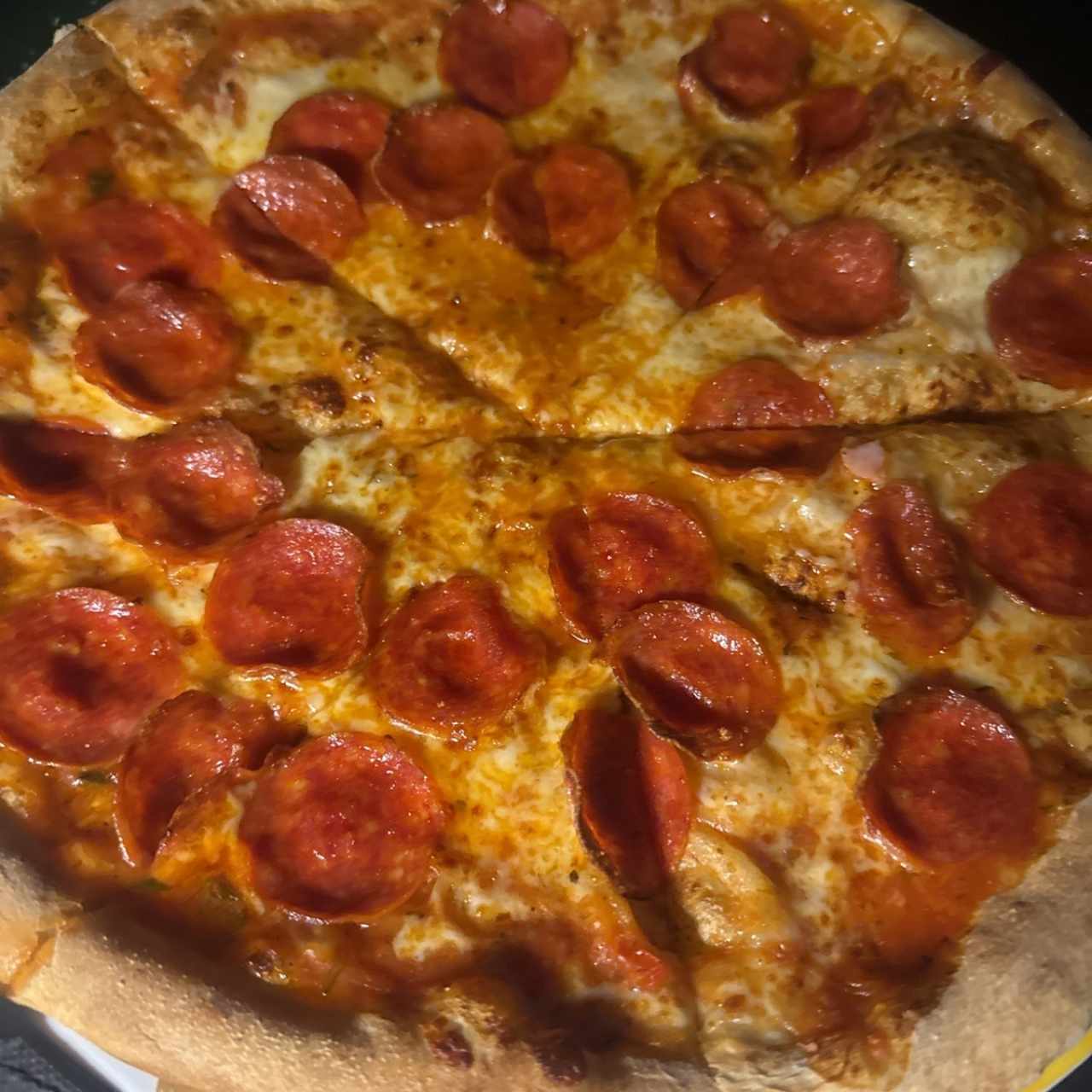 Típica Pepperoni Pizza
