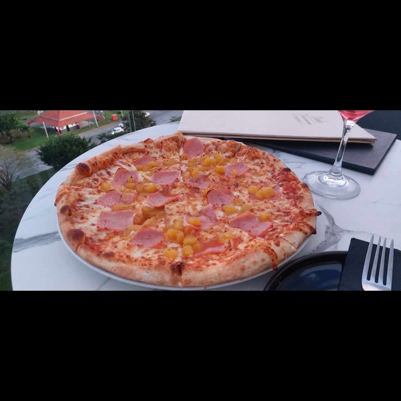 Pizza hawaiana 