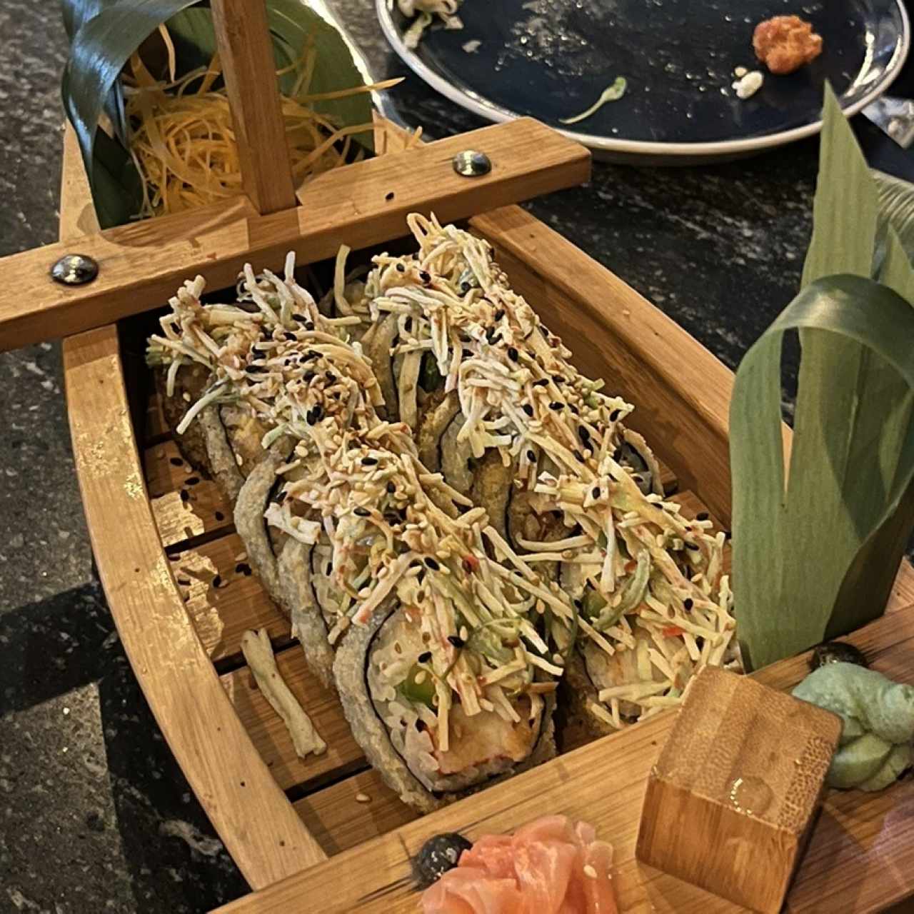 SUSHI - TAKAO ROLL (TEMPURA)