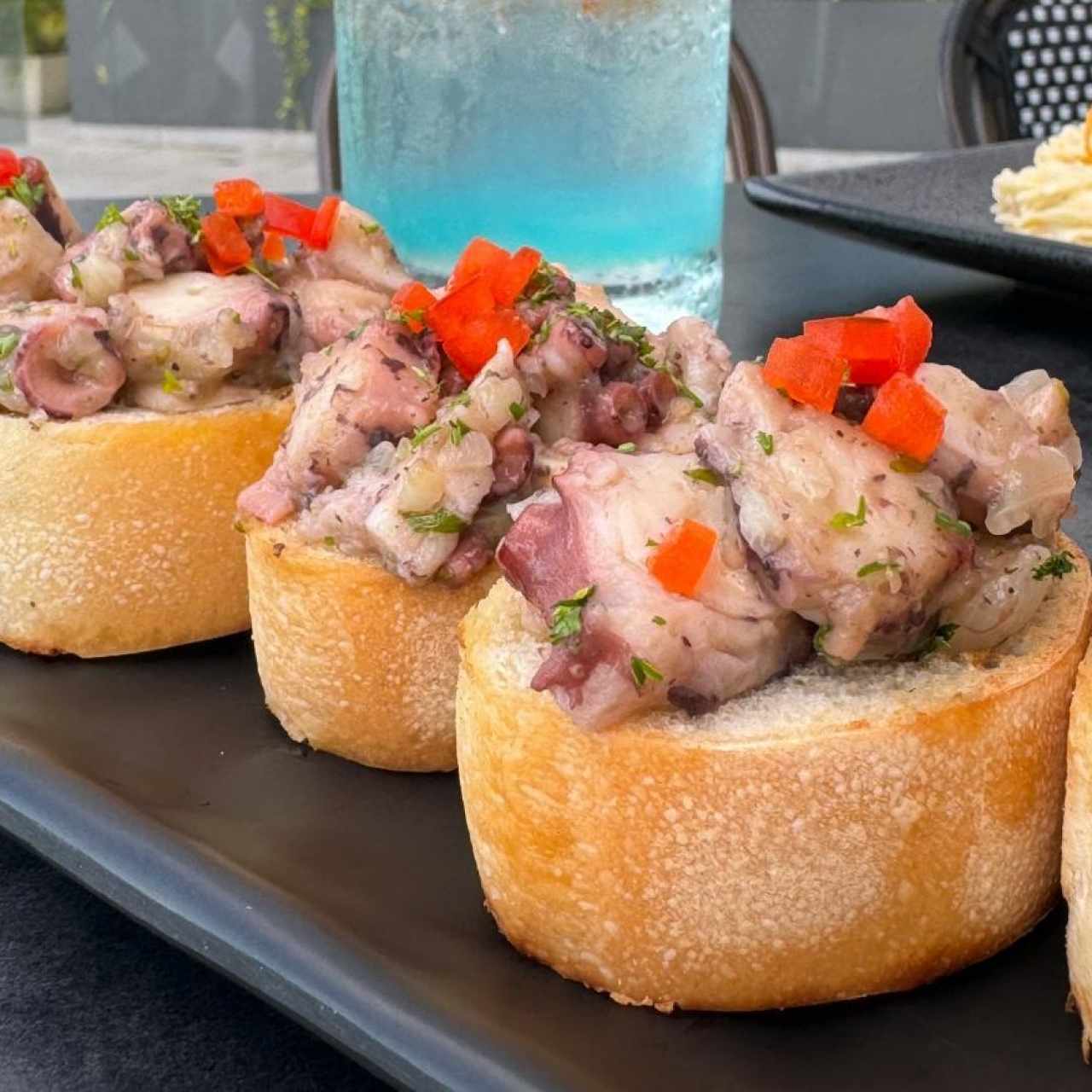 Crostini de Pulpo