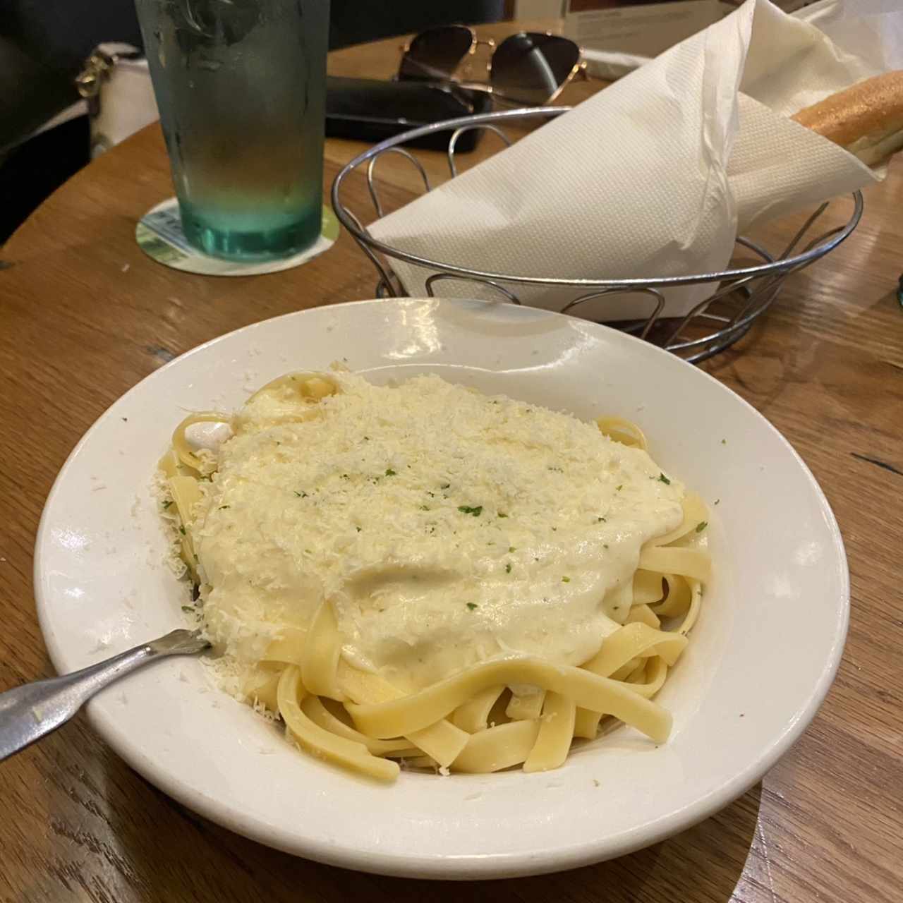 Amazing Alfredos - Fettuccine Alfredo