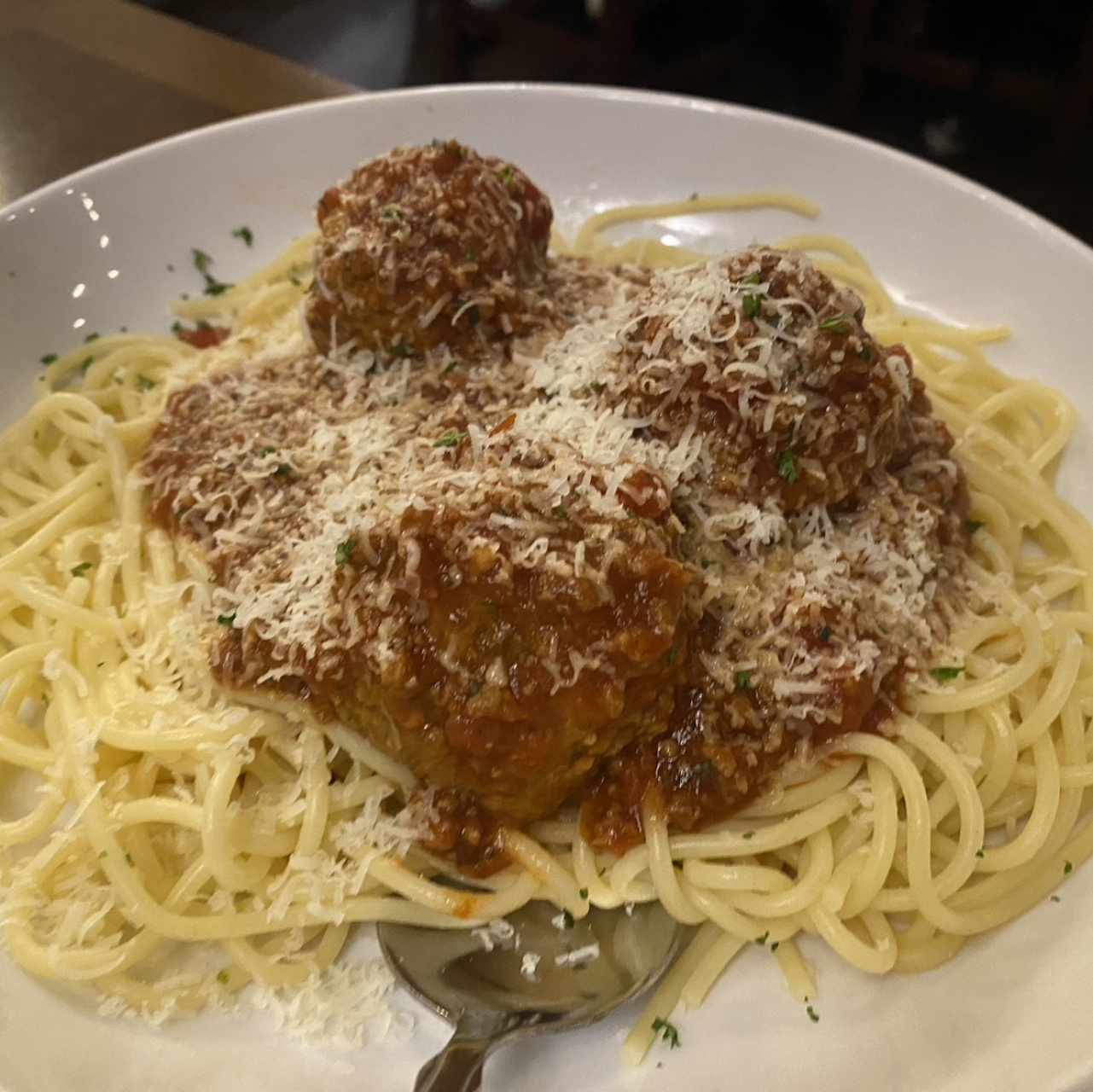 Classic Entreés - Spaguetti & Meatballs