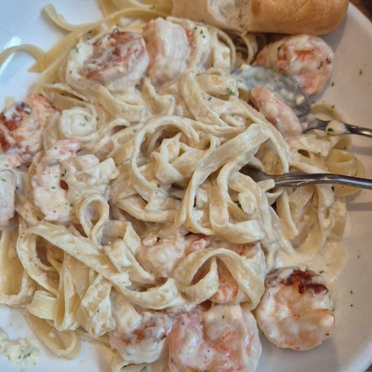 Amazing Alfredos - Fettuccine Alfredo