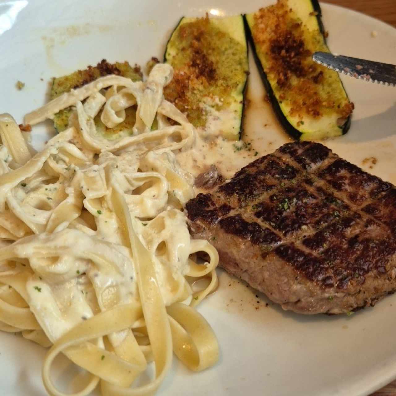 Classic Entreés - Steak Alfredo