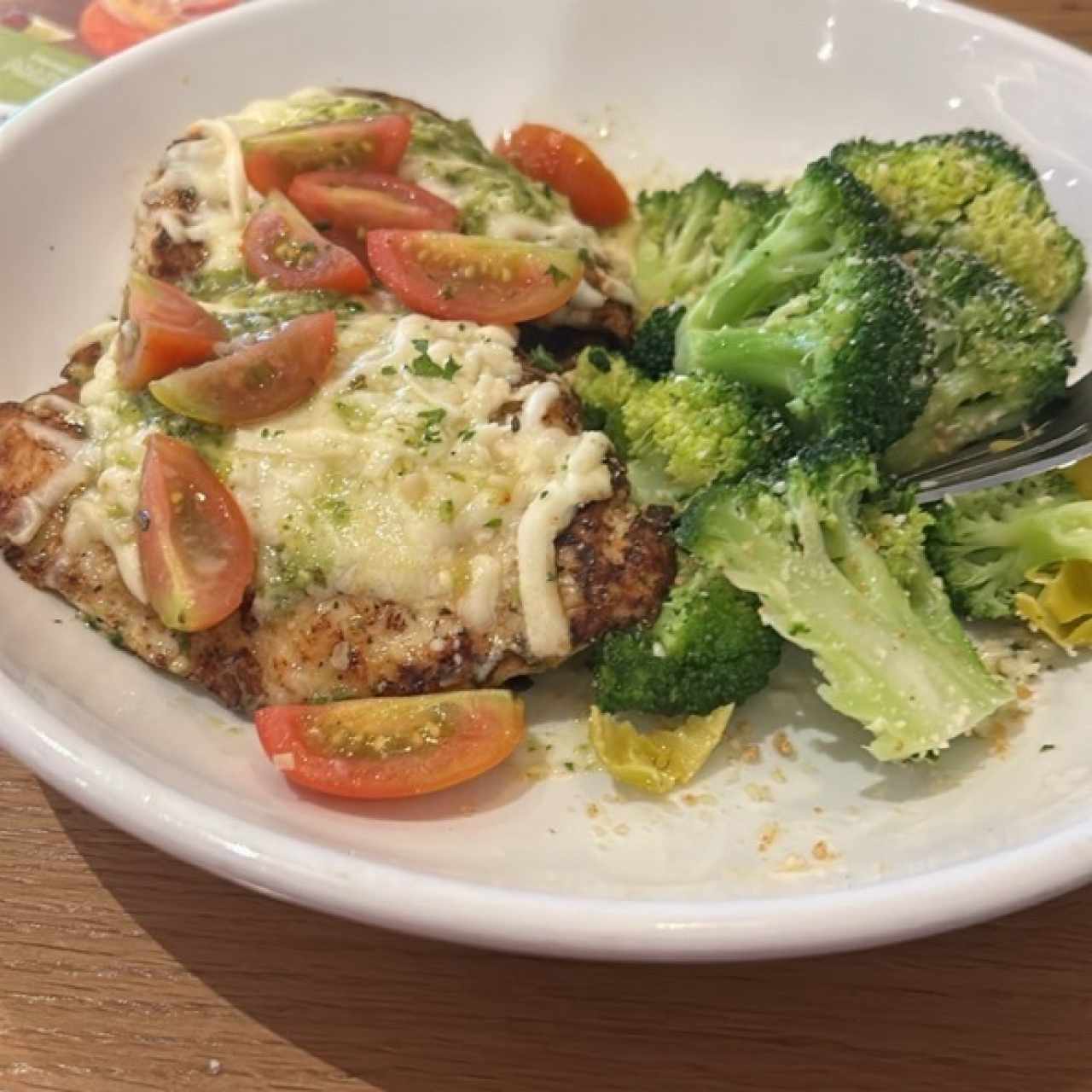 Classic Entreés - Grilled Chicken Margherita