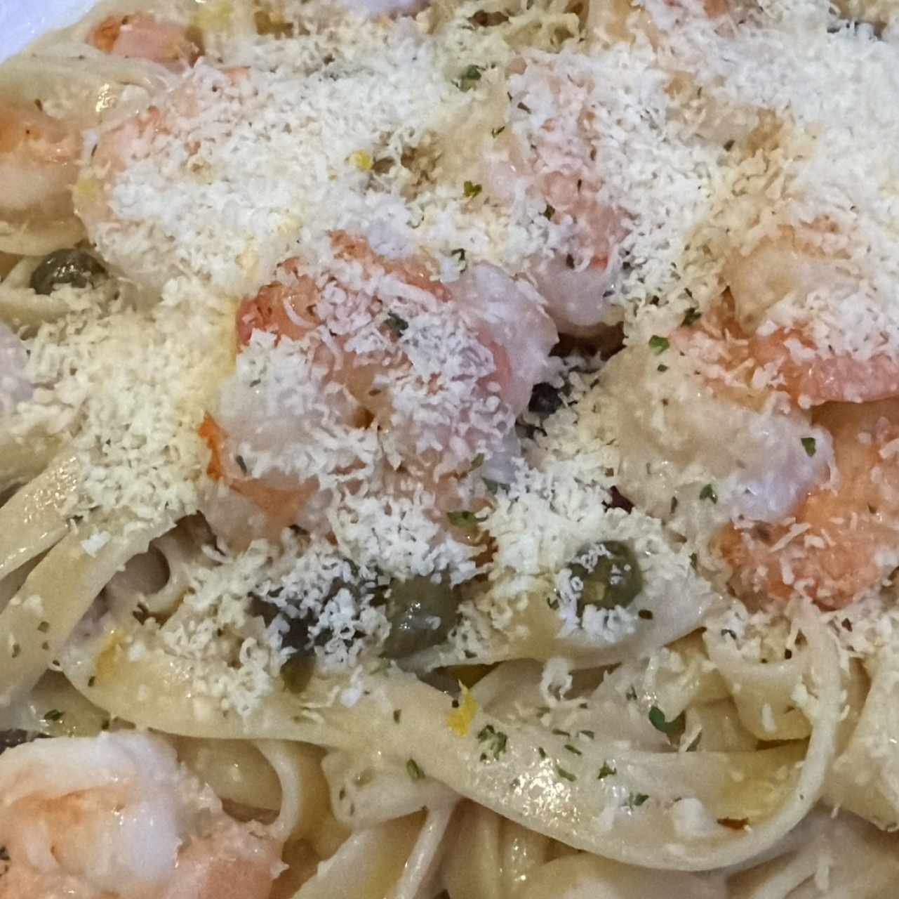 Spagueti con camarones 