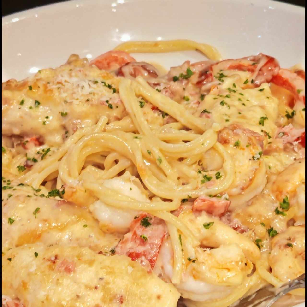 Classic Entreés - Chicken & Shrimp Carbonara
