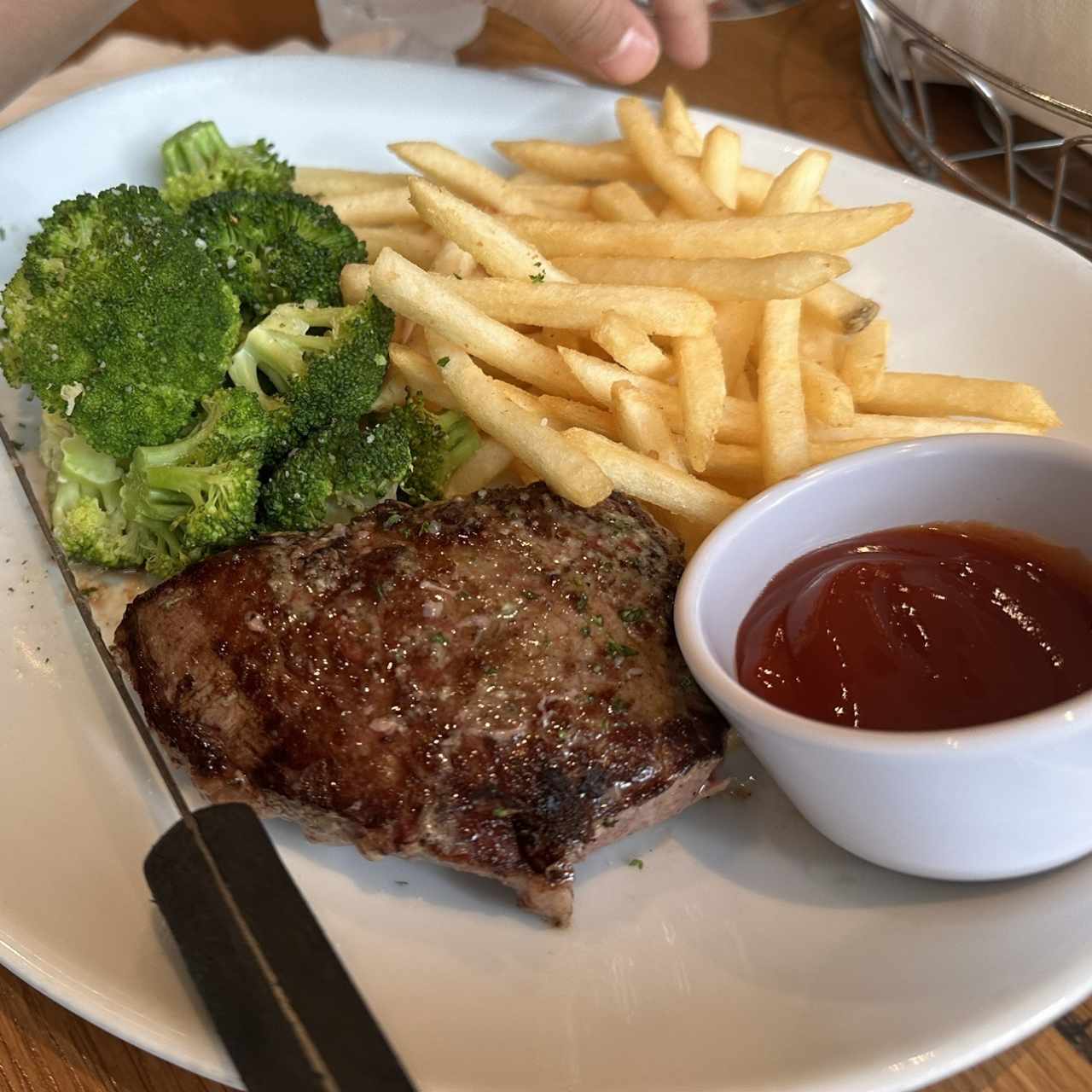 Classic Entreés - Steak Alfredo