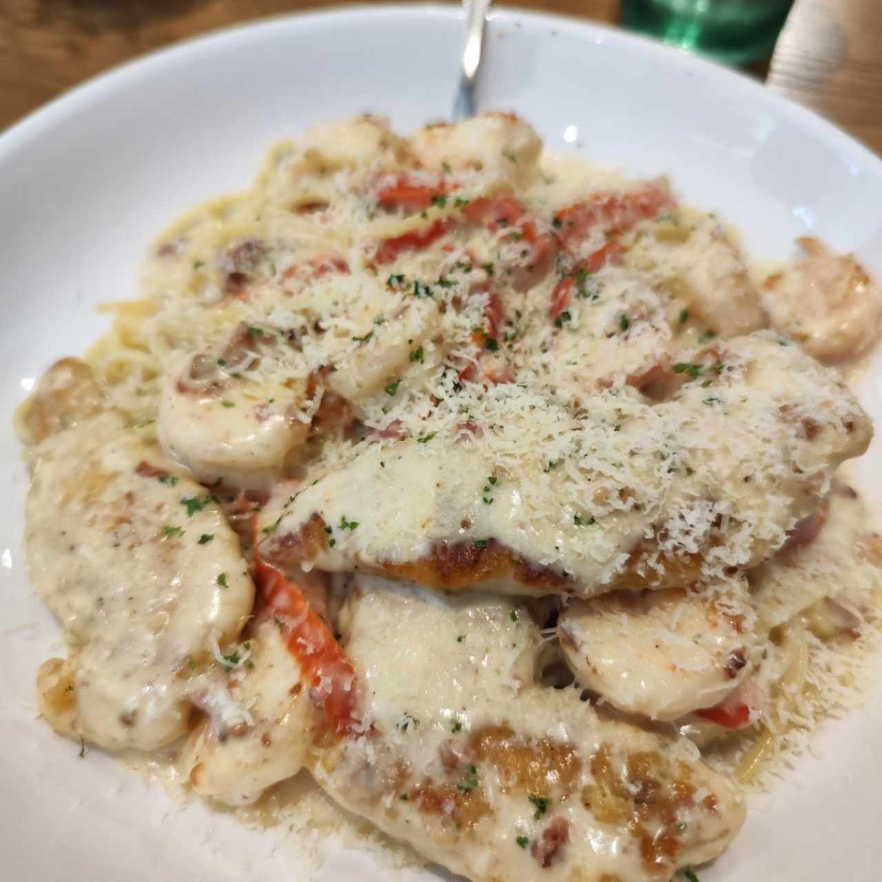 Classic Entreés - Chicken & Shrimp Carbonara