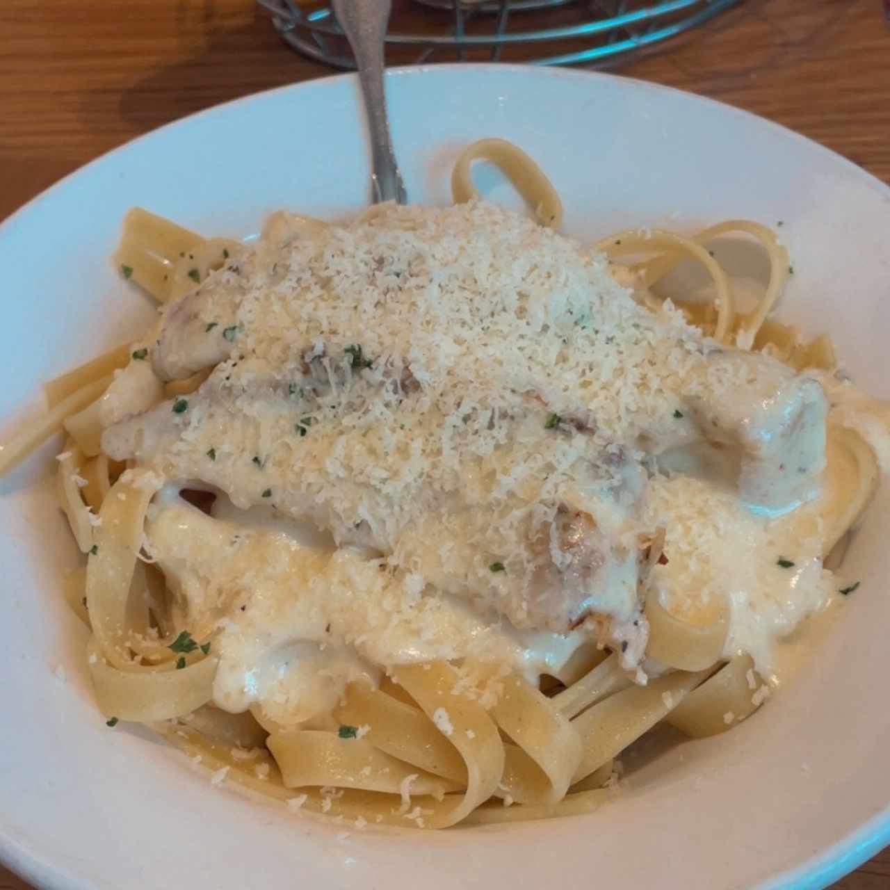 Amazing Alfredos - Chicken Alfredo