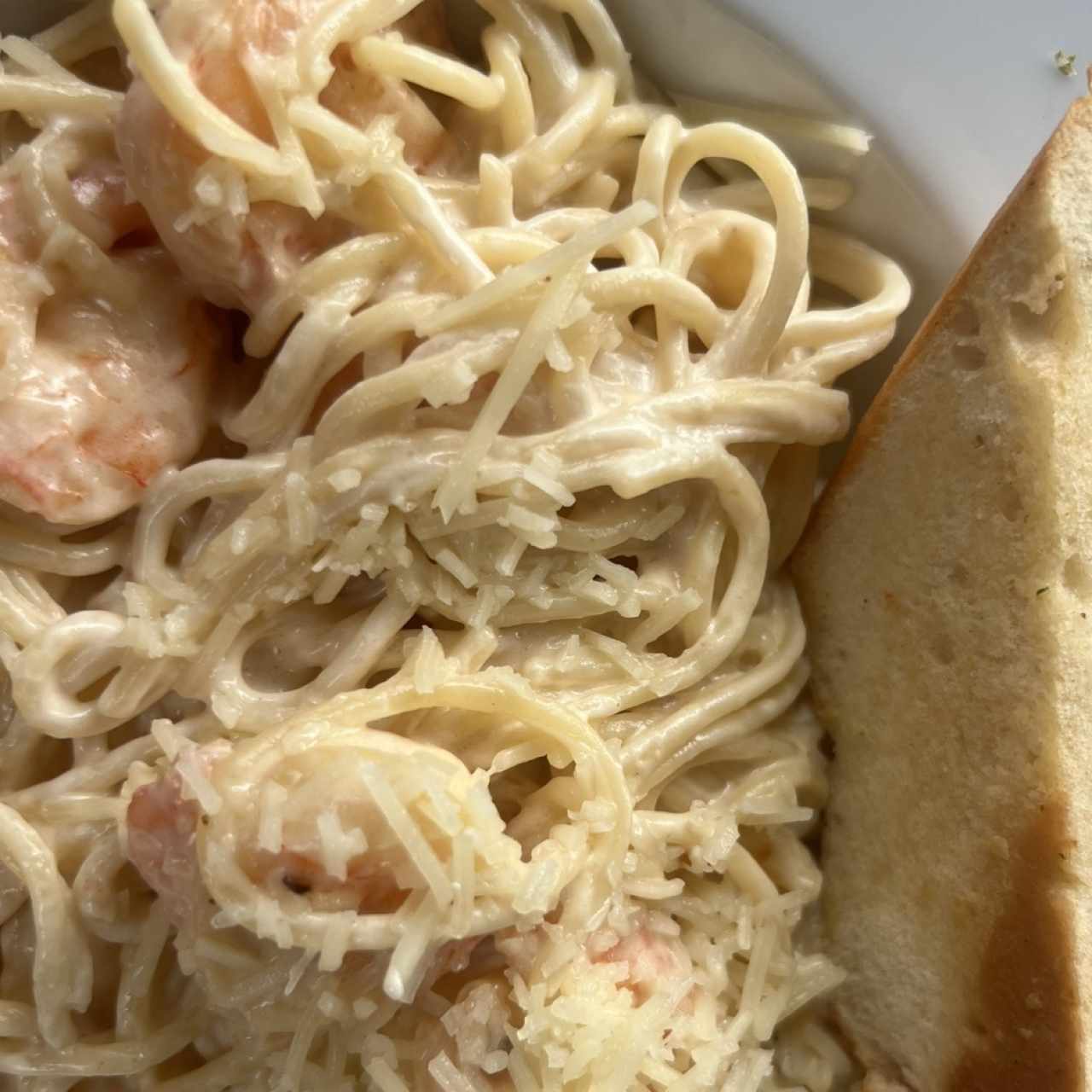 Pastas - Alfredo Con Camarones