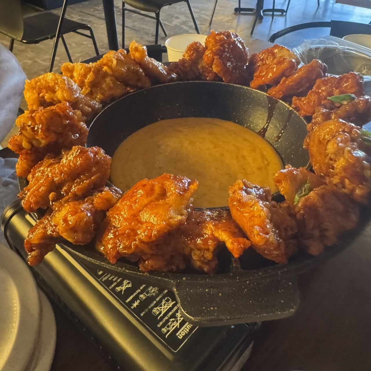 UFO Boneless con 4 salsas