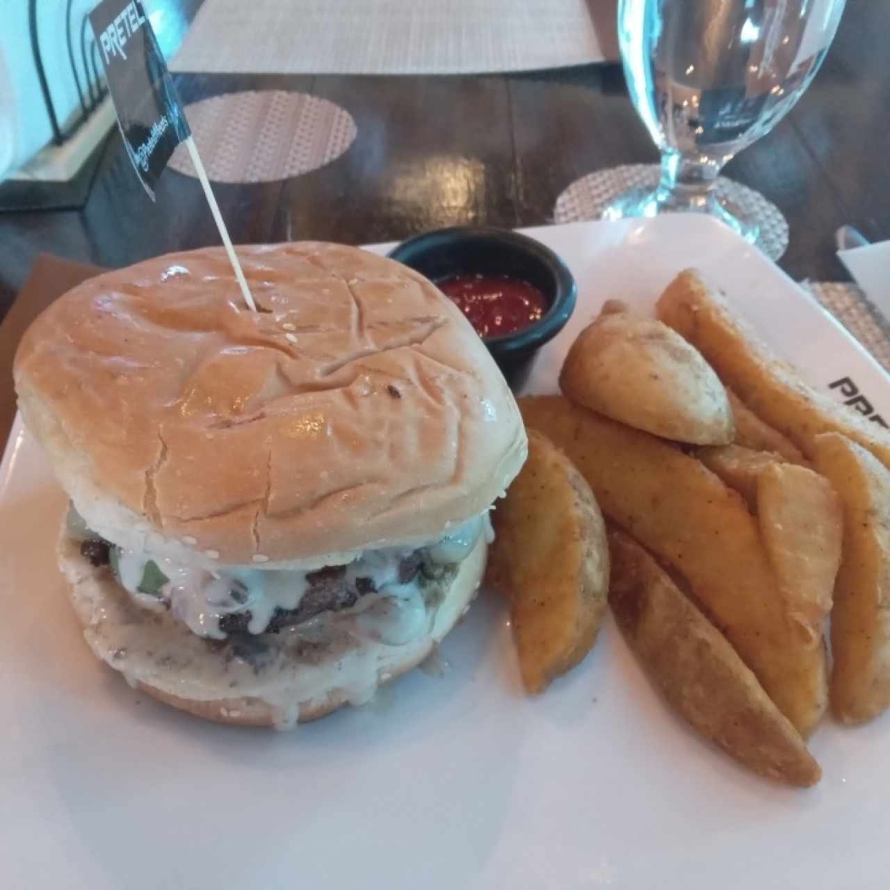 🍔 