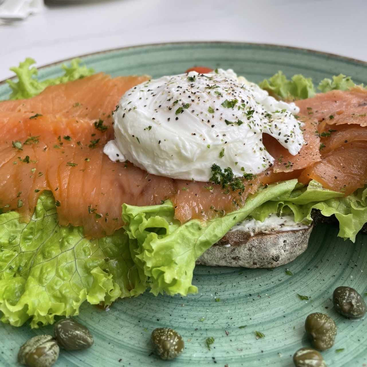 Tostada de salmón