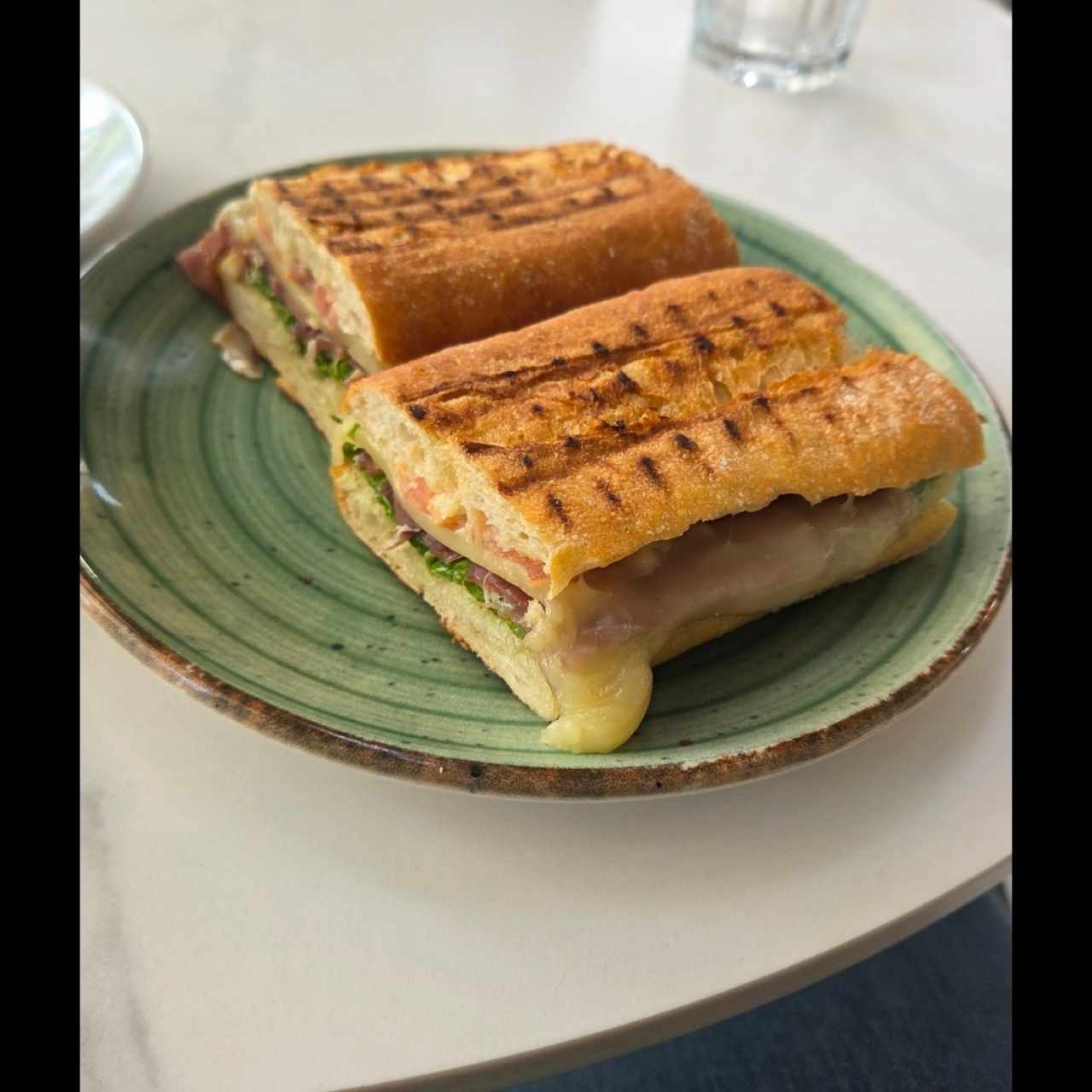 Sándwiches - Serrano
