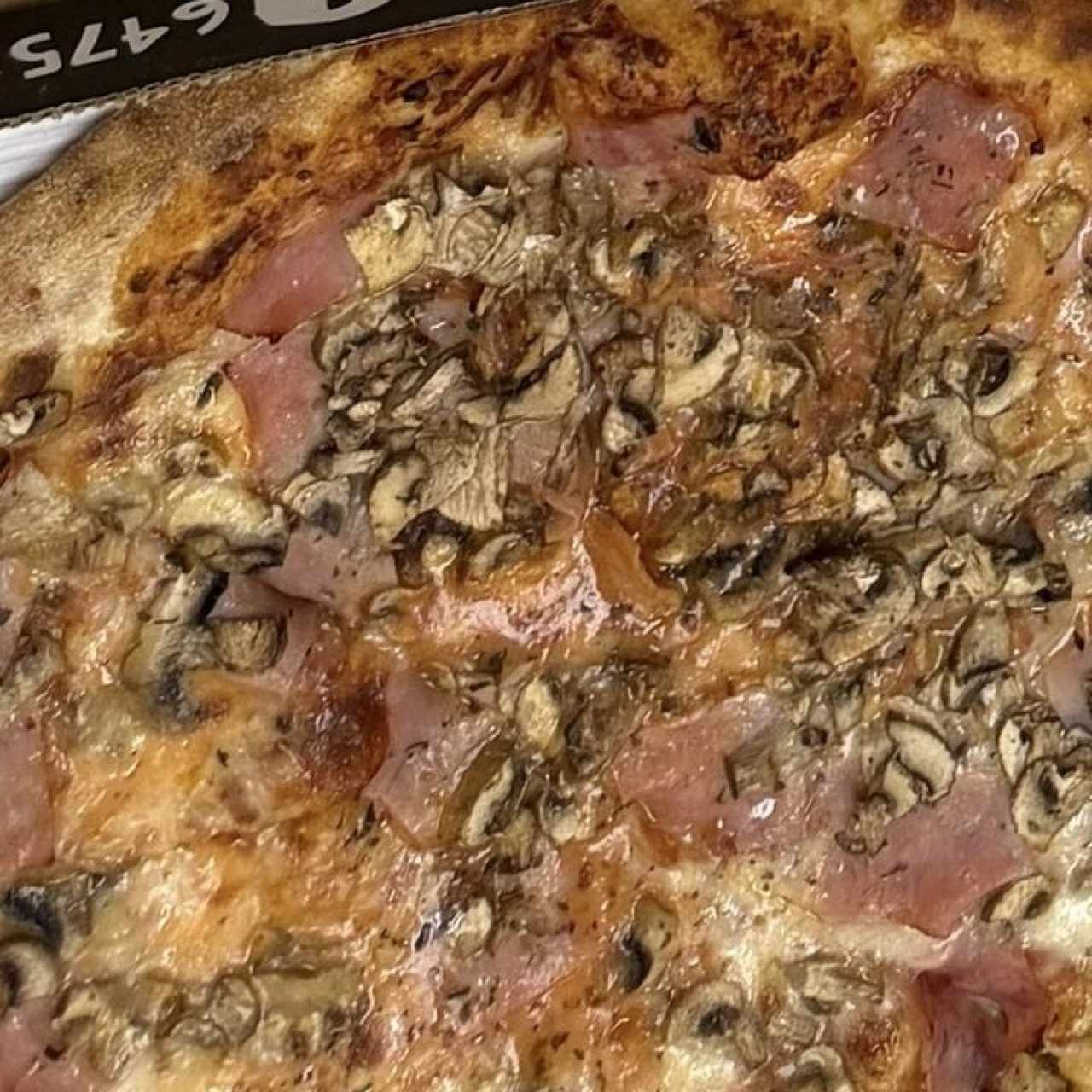 Pizzas Clásicas - Jamón y Hongos